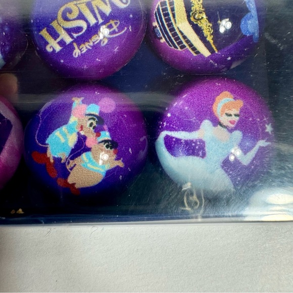 NWT. Disney Cruise Line Magnet set. DCL Disney Wish Cinderlla Gus Jaq Magnet set - Picture 3 of 9